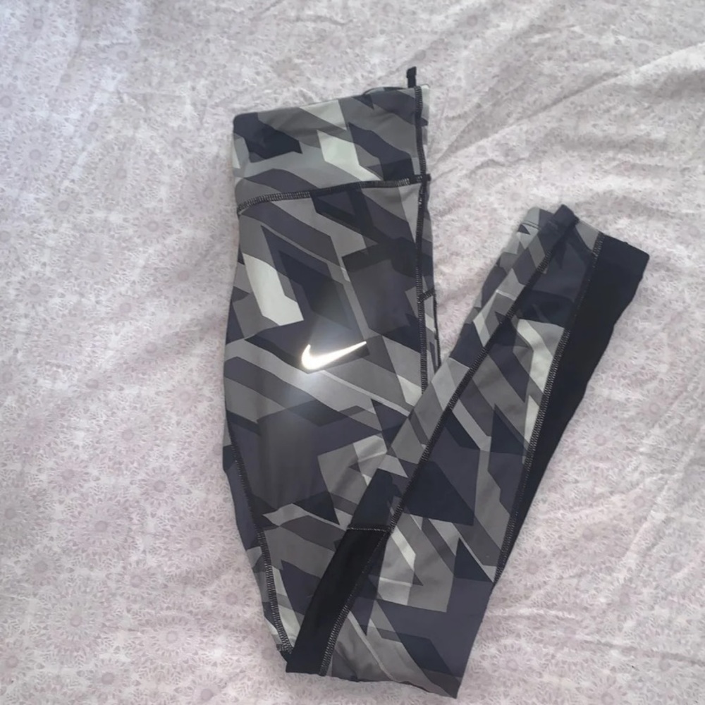Nike leggings